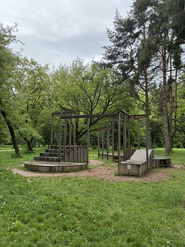 Z formy na plátno (4.6.2026)